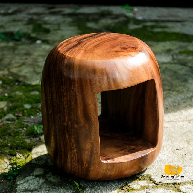 Aura Sculpted Accent Table