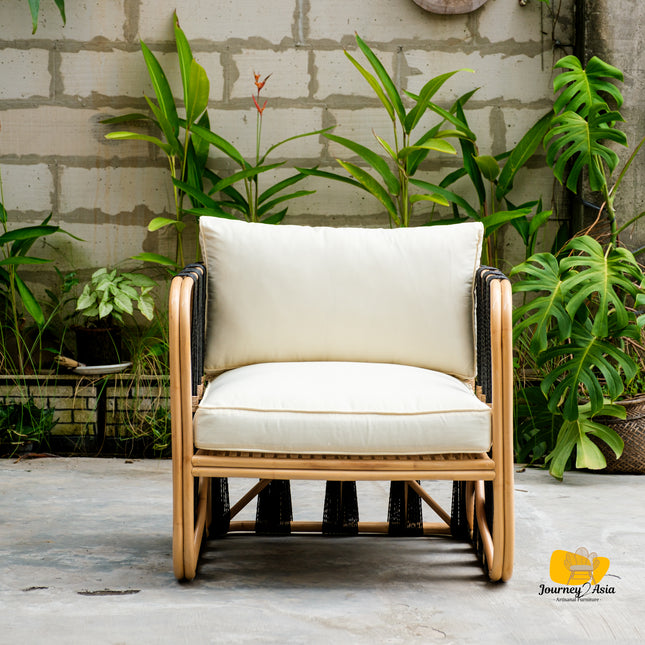 Anyaman Rattan Lounge Chair