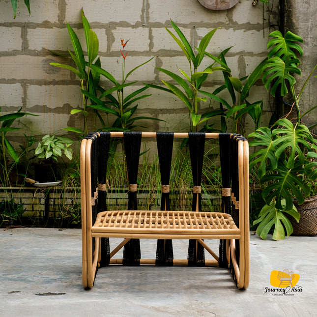 Anyaman Rattan Lounge Chair