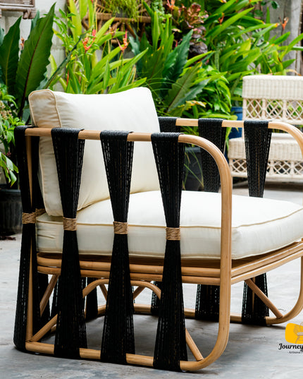 Anyaman Rattan Lounge Chair