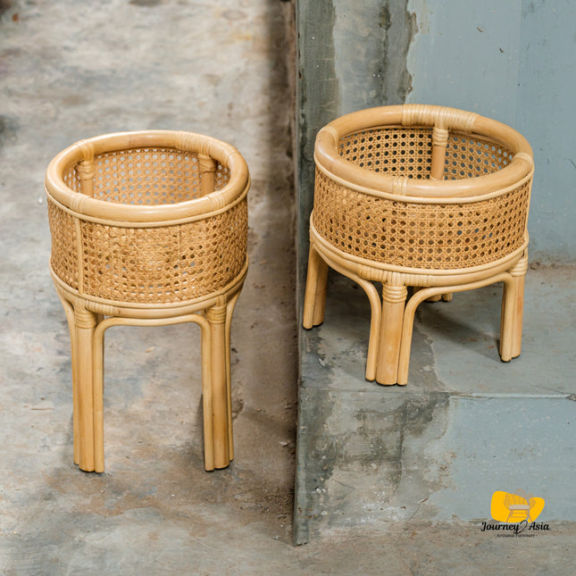 Rattan Pedestal Planter